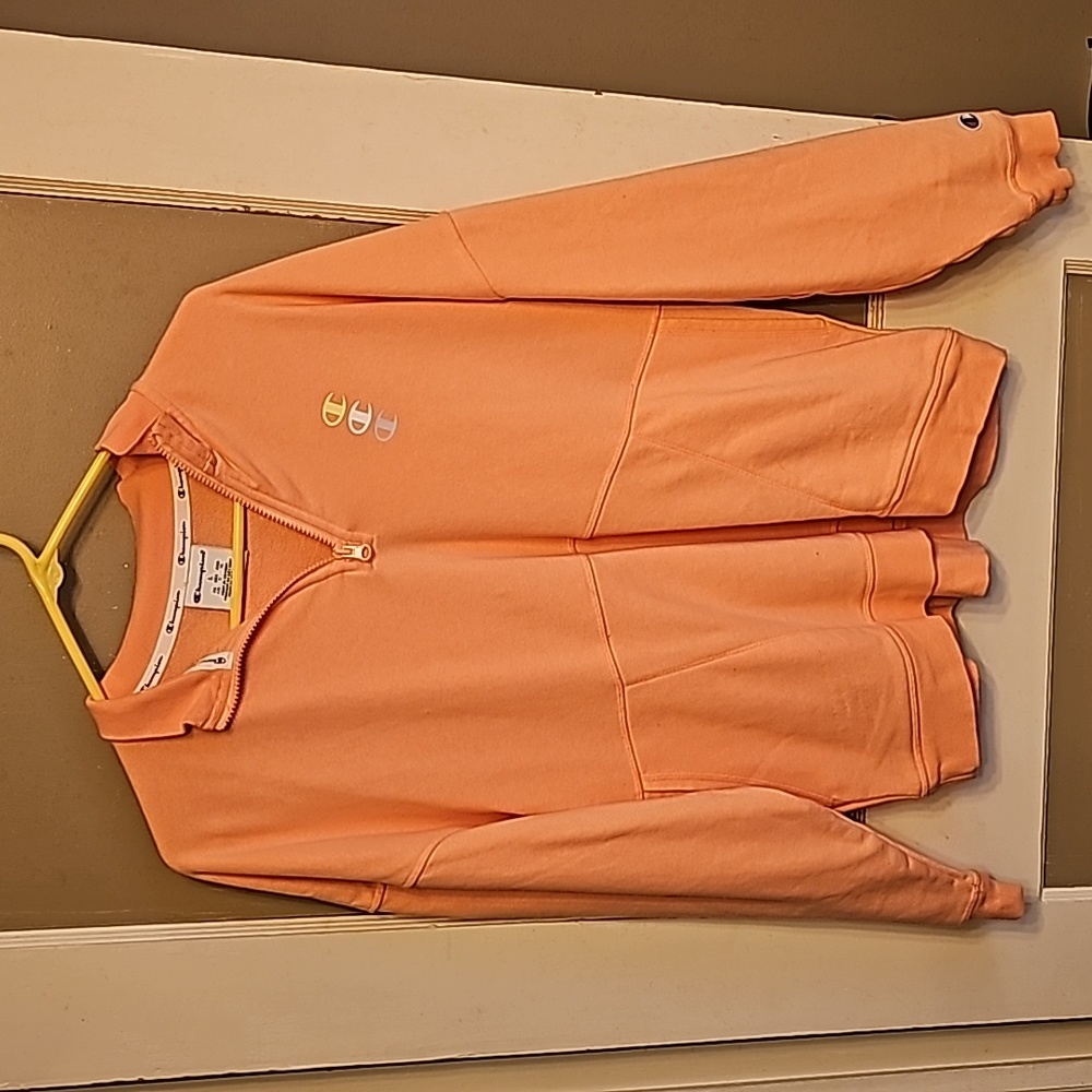 Champion sweat shirt